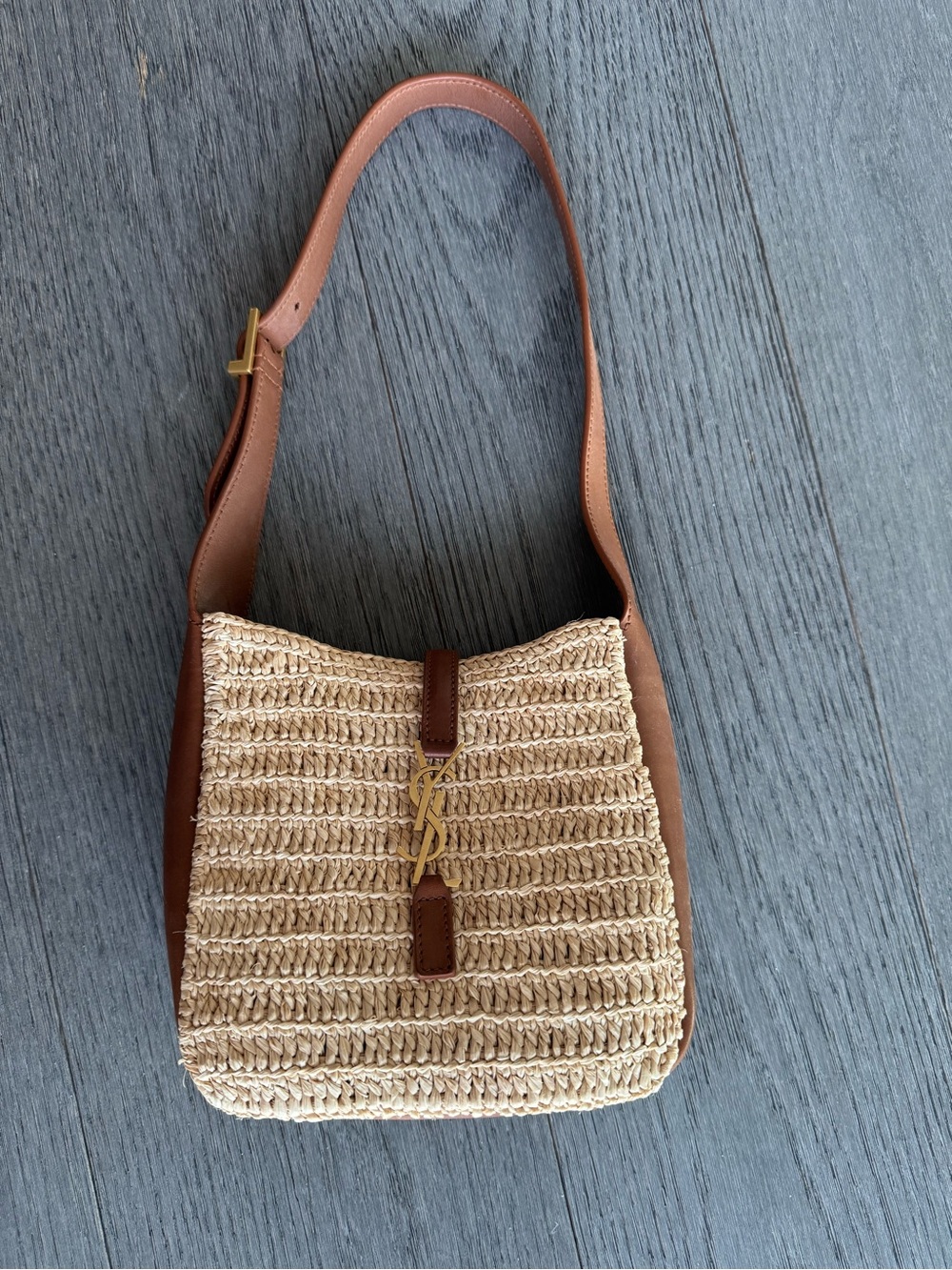 Saint Laurent Baby Le 5 A 7 Shoulder Bag in raffia and leather - Picture 1 of 12